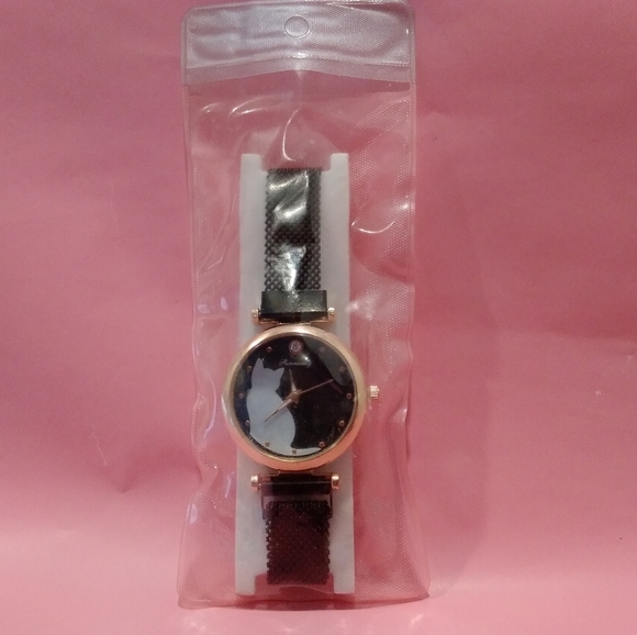 White and Black Cat Watch! New! - Picture 6 of 7